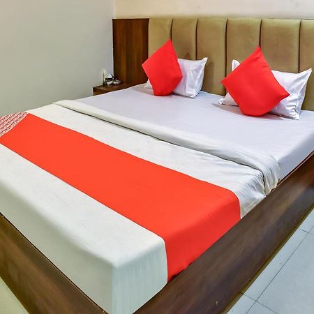 Oyo 78471 Hotel Platinum Bilāspur Eksteriør bilde