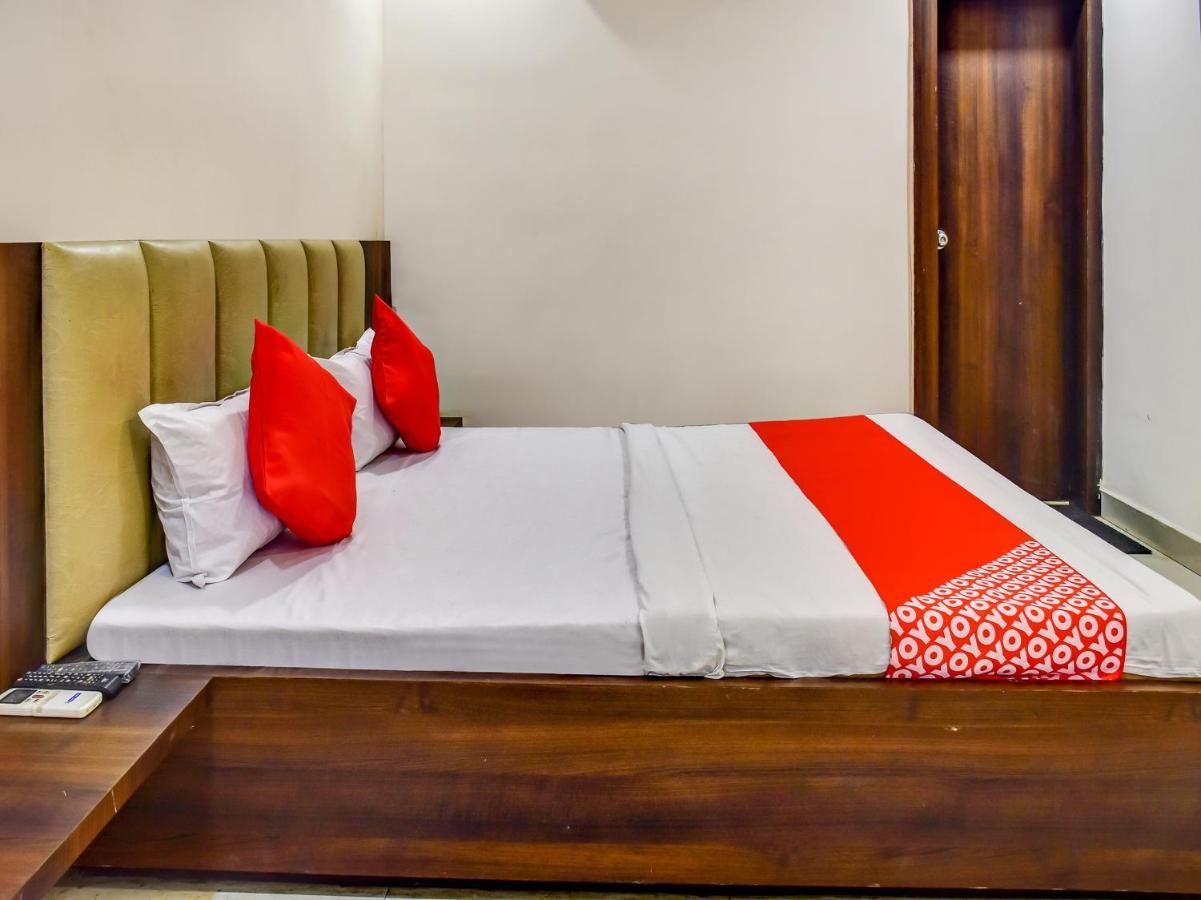 Oyo 78471 Hotel Platinum Bilāspur Eksteriør bilde